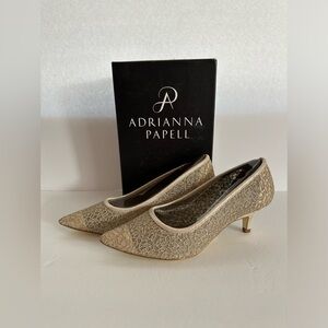 Adrianna Papell Lois-LC Gold Valencia Kitten Heel Size 7W